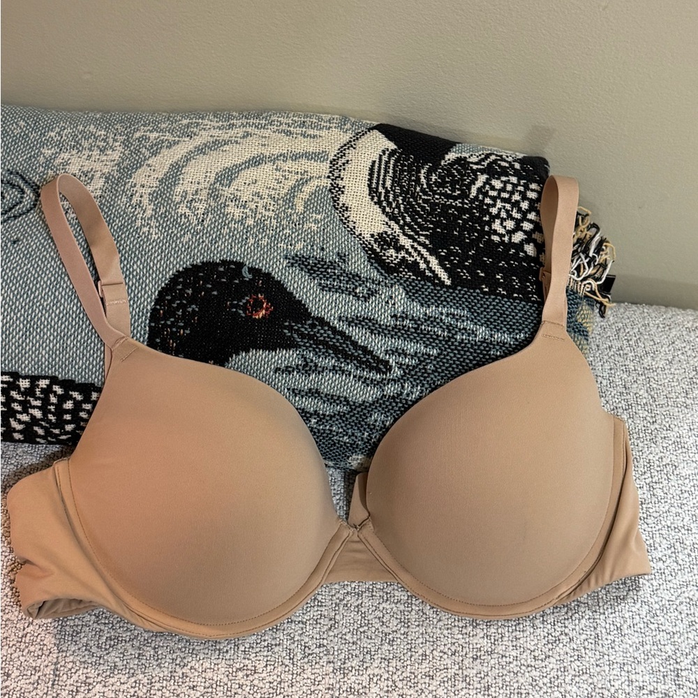 SKIMS Classic Tan Bra